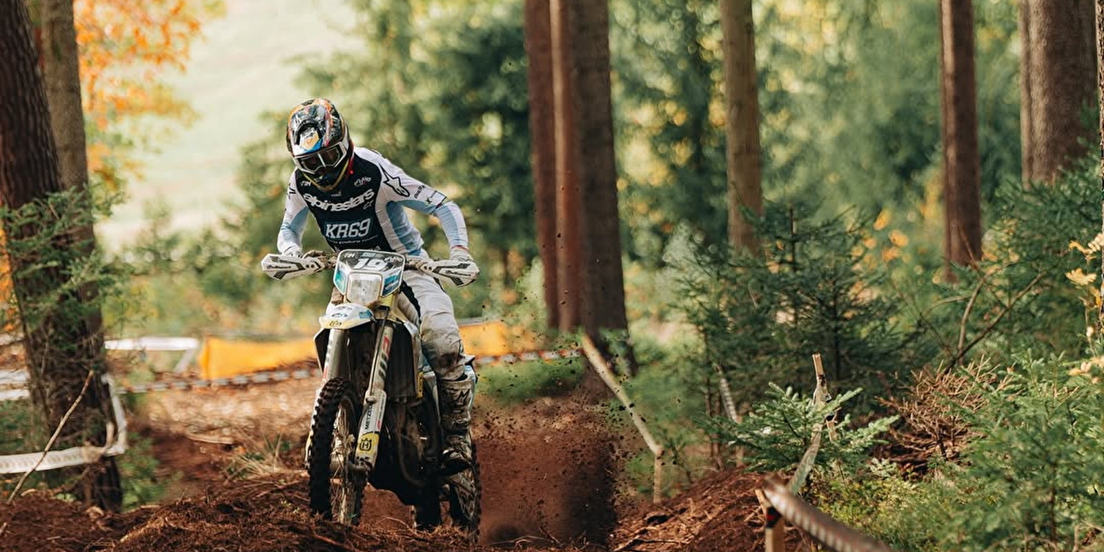 KR69 World Enduro Team and Tsubaki: Season 1